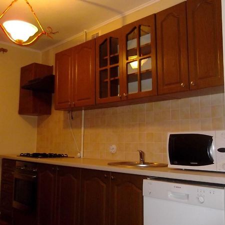 Comfortable Apartments In Centre With 3 Bedrooms Rivne Exteriér fotografie